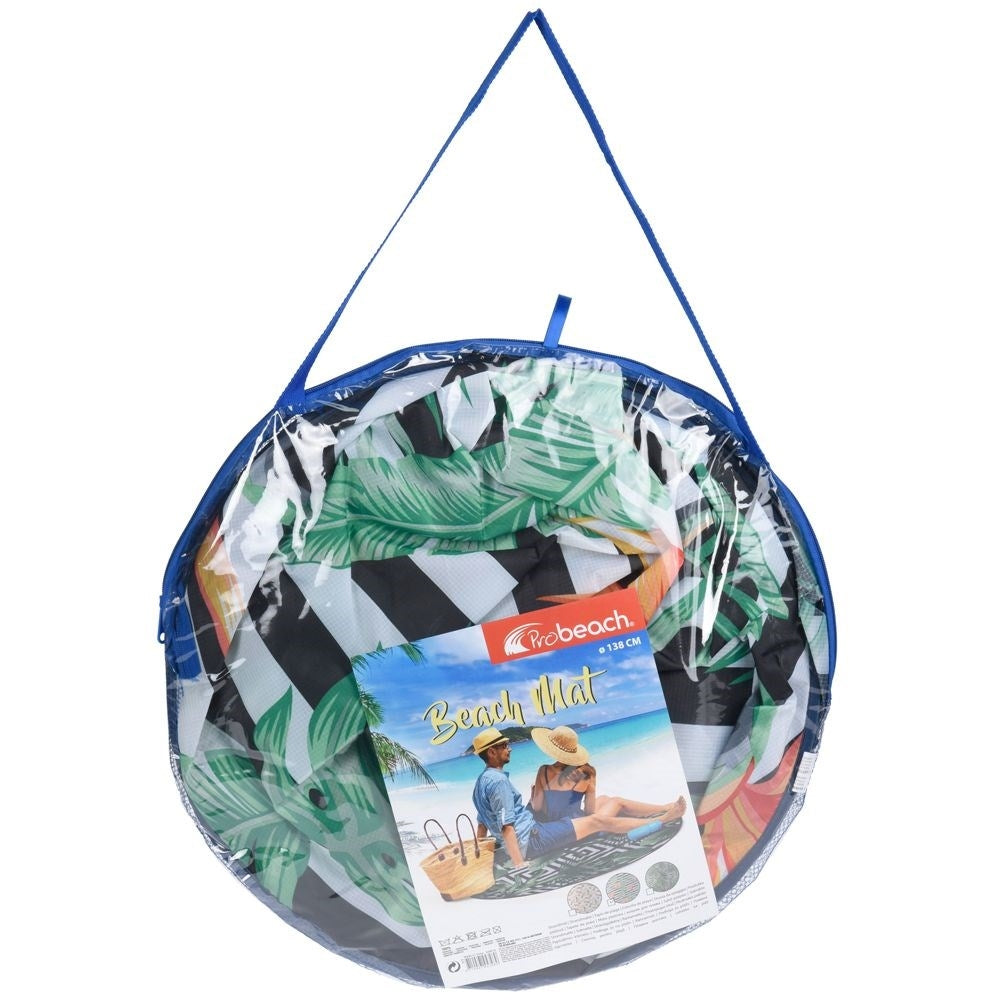 Foldable lightweight mat for beach and picnic
