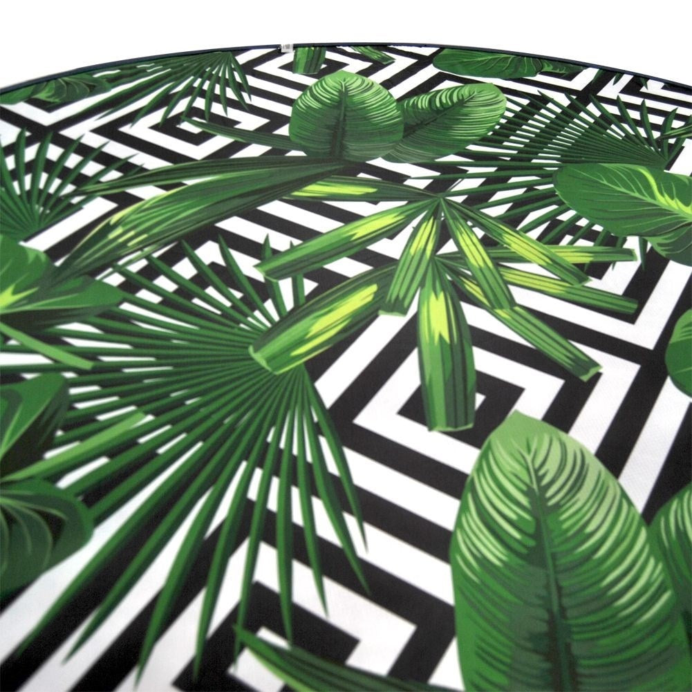 Foldable lightweight mat for beach and picnic