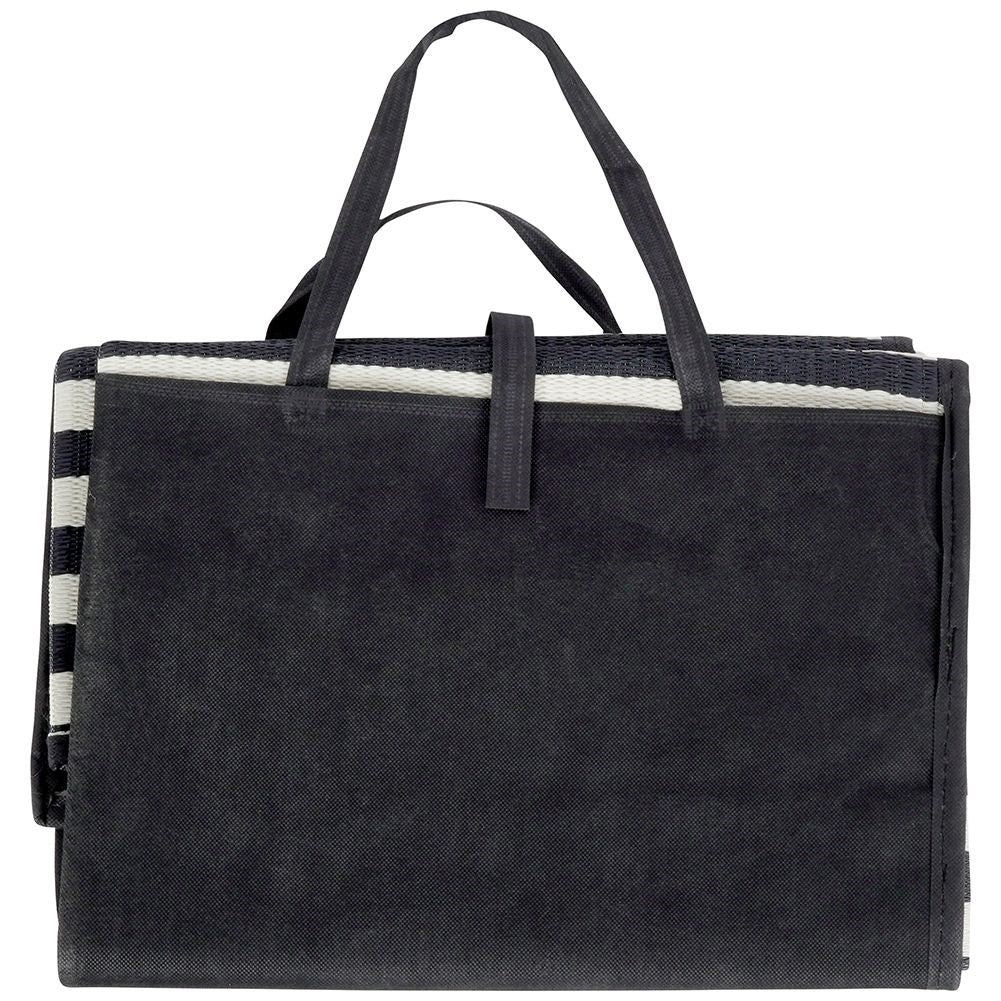 Foldable picnic mat: easy to carry and perfect for outings