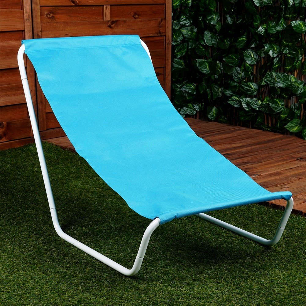 Folding beach chair with metal frame and carry bag