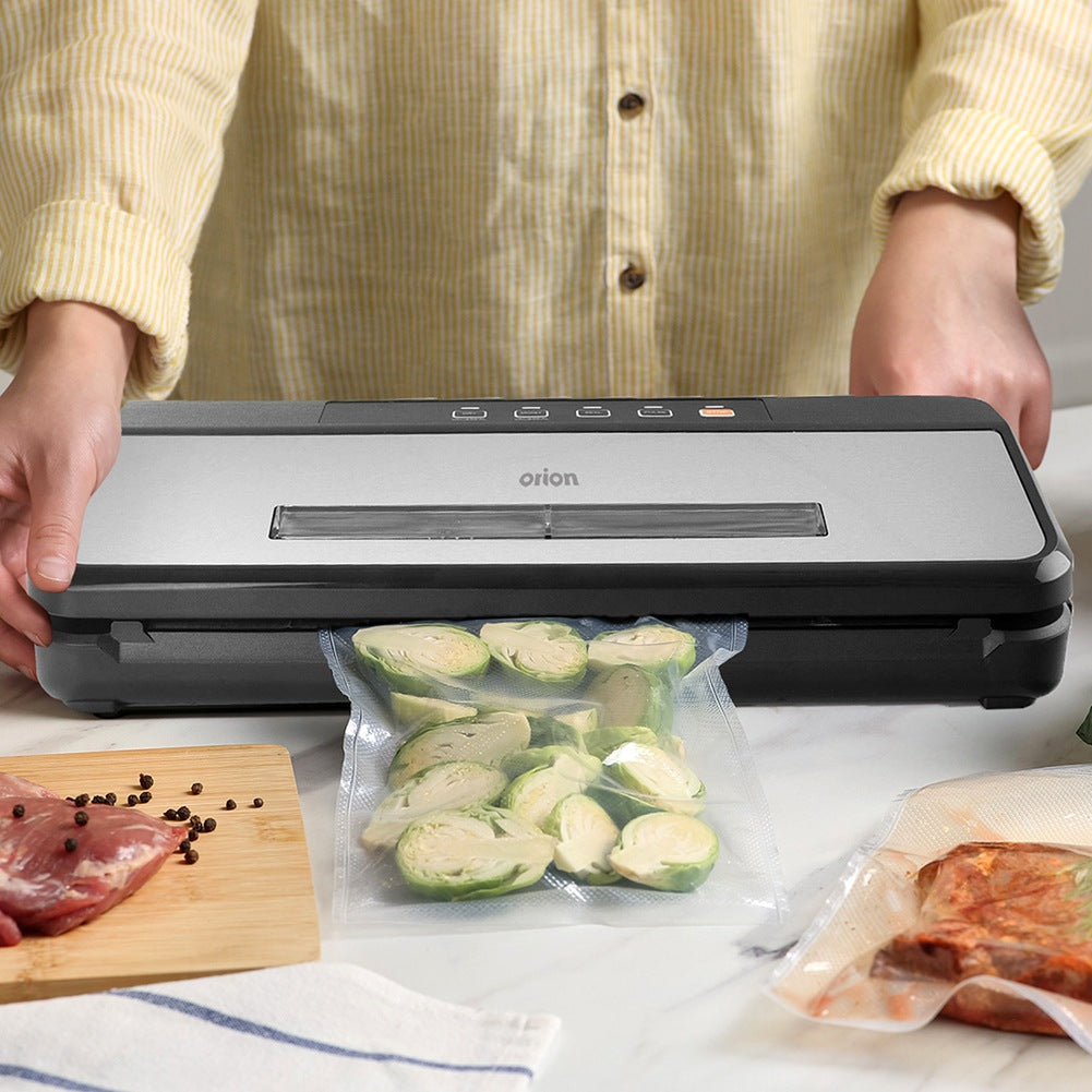 Food vacuum sealer with hose and foil