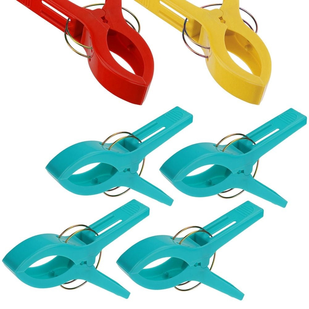 Four clips for towel/beach blanket - wind resistant