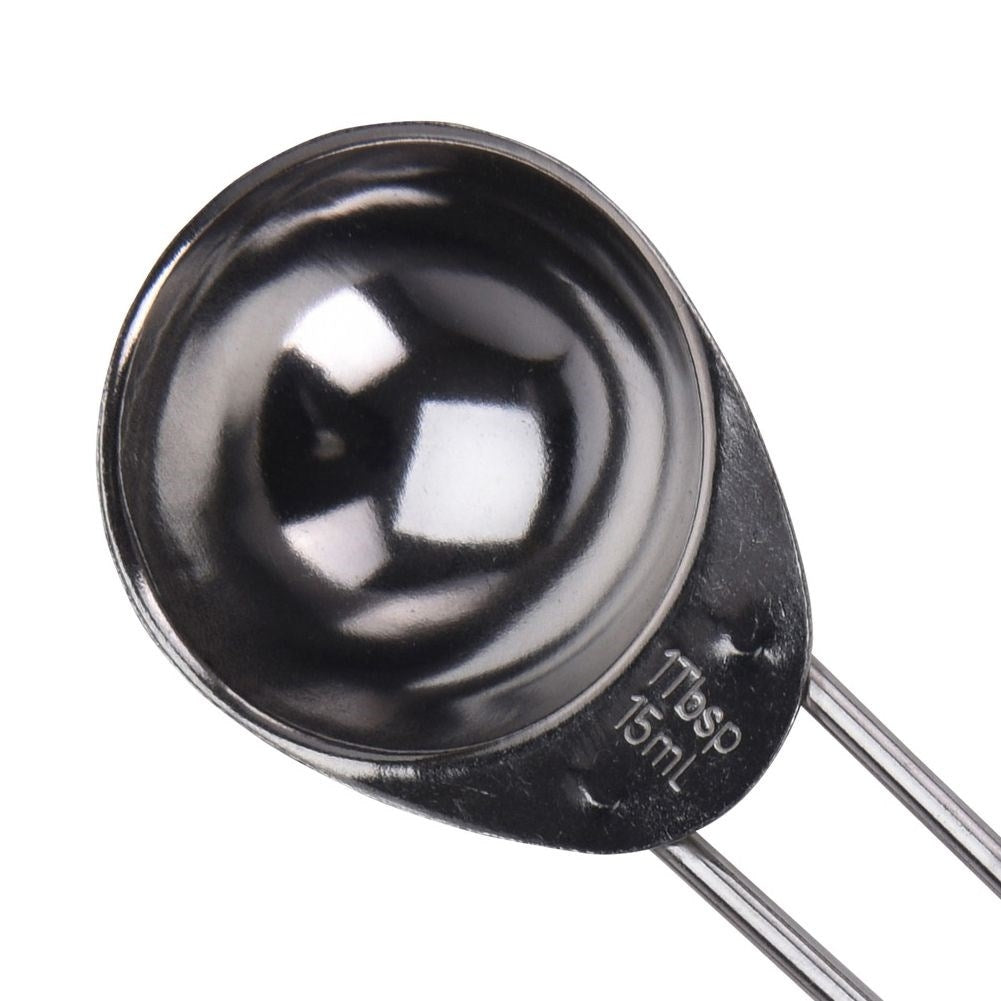 Four kitchen measures in stainless steel - indispensable kitchen tool