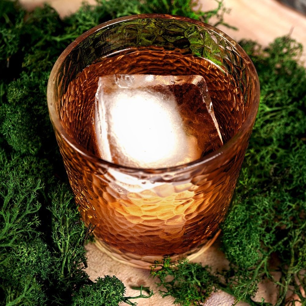 Four timeless glasses: thick glass, dishwasher safe