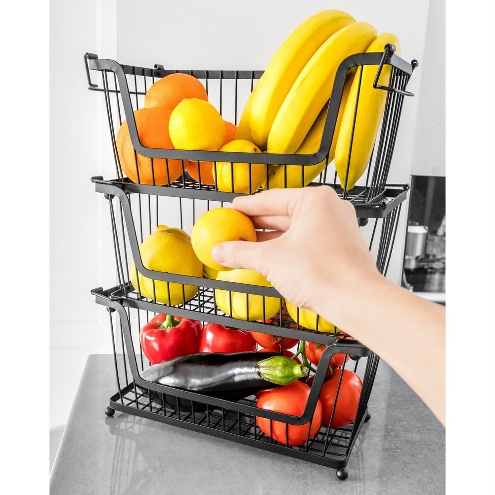 Fruit basket in black metal for fruit and vegetables