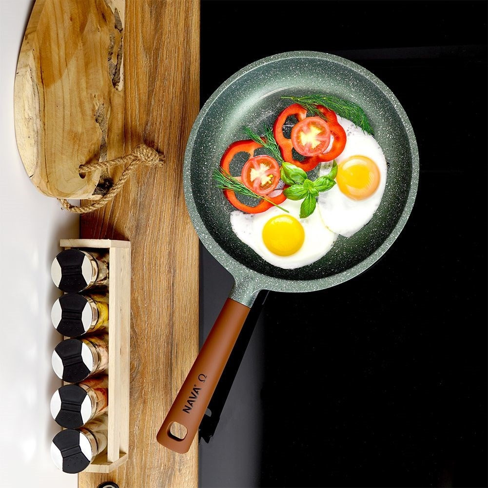 Frying pan with 5-layer non-stick granite coating