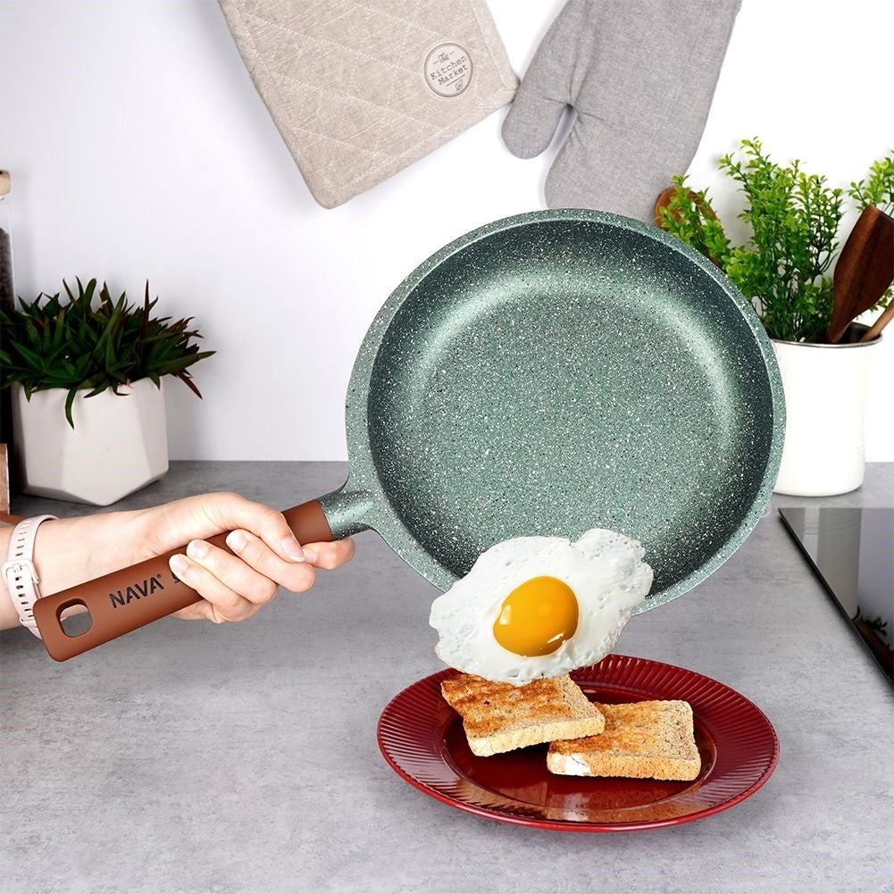 Frying pan with 5-layer non-stick granite coating
