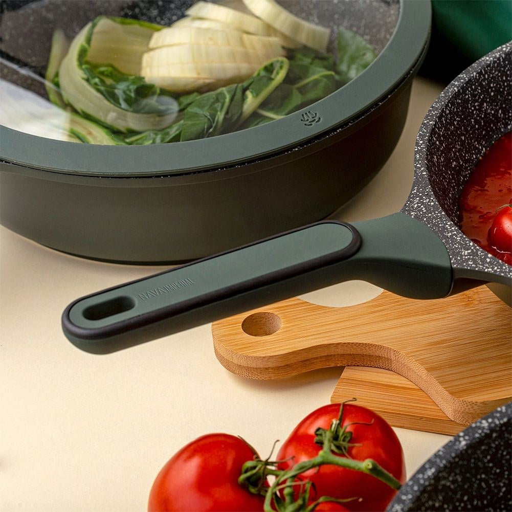 Frying pan with 5 layers, non-stick and dishwasher safe