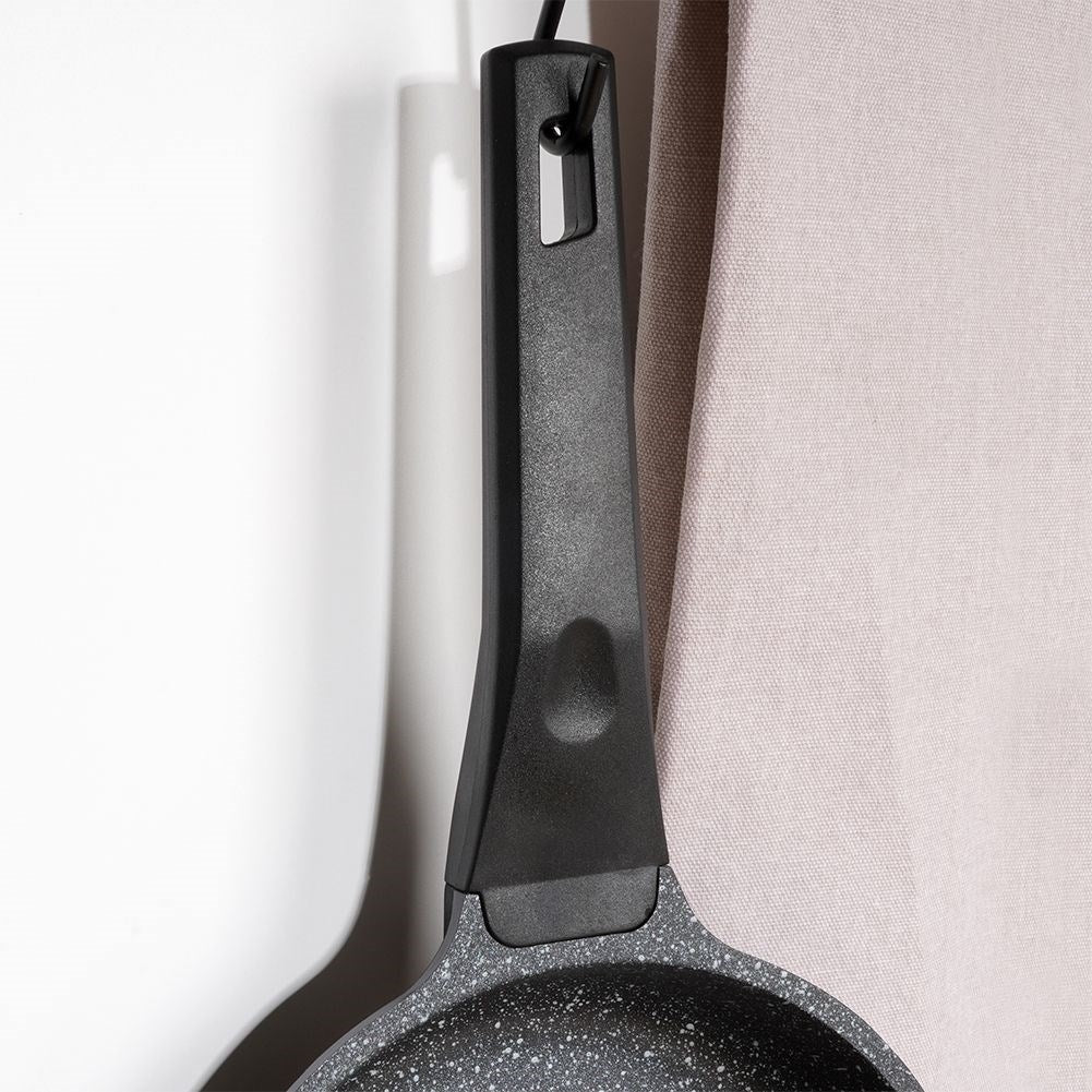 Frying pan with Granite coating for All Stoves