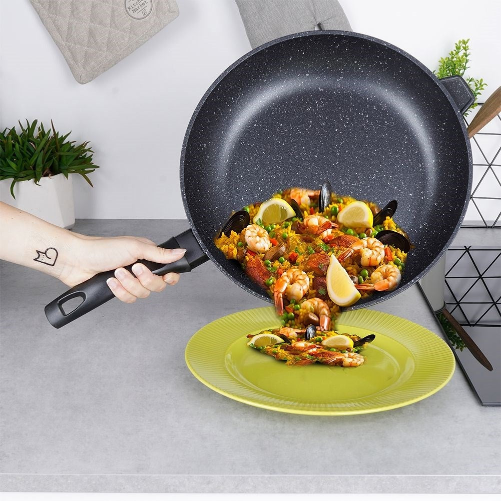 Frying pan with Granite coating for All Stoves