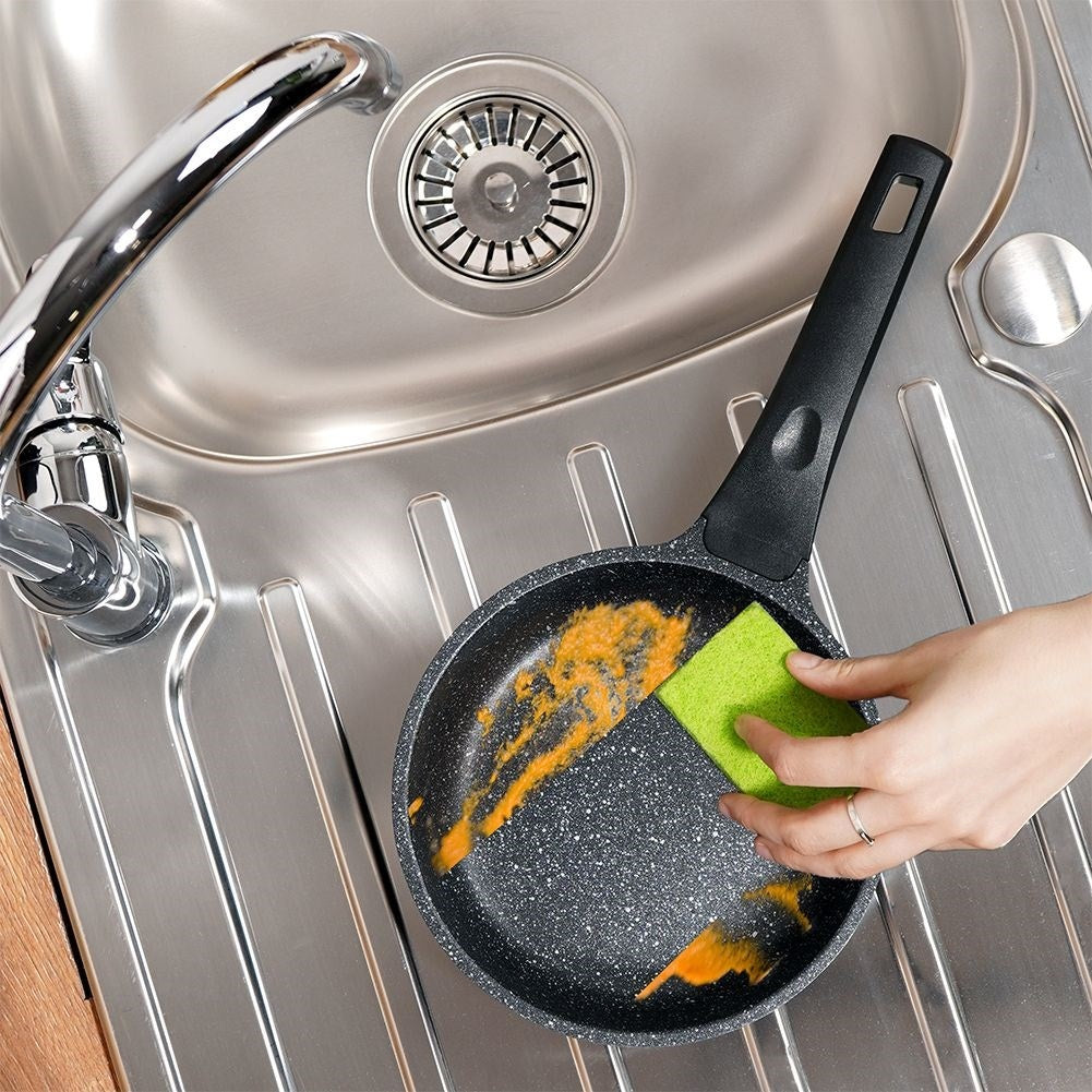 Frying pan with Granite coating for All Stoves