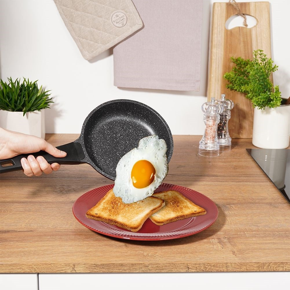 Frying pan with Granite coating for All Stoves