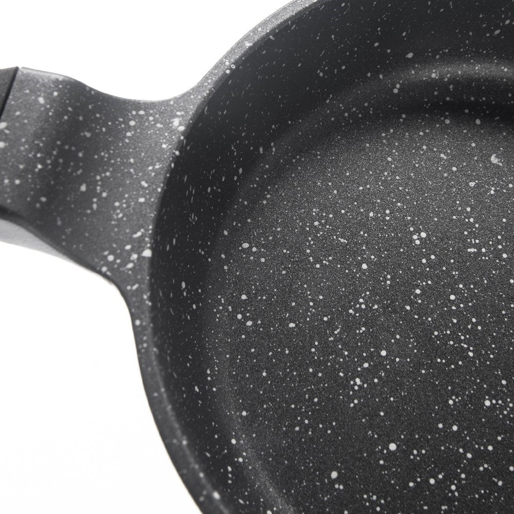 Frying pan with Pfluon Granit coating, induction and dishwasher safe