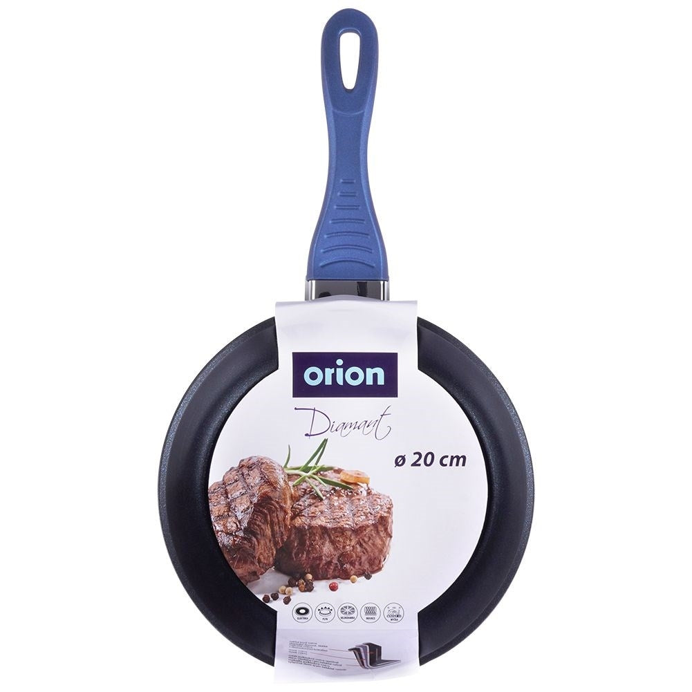 Frying pan with ceramic coating and diamond crystals