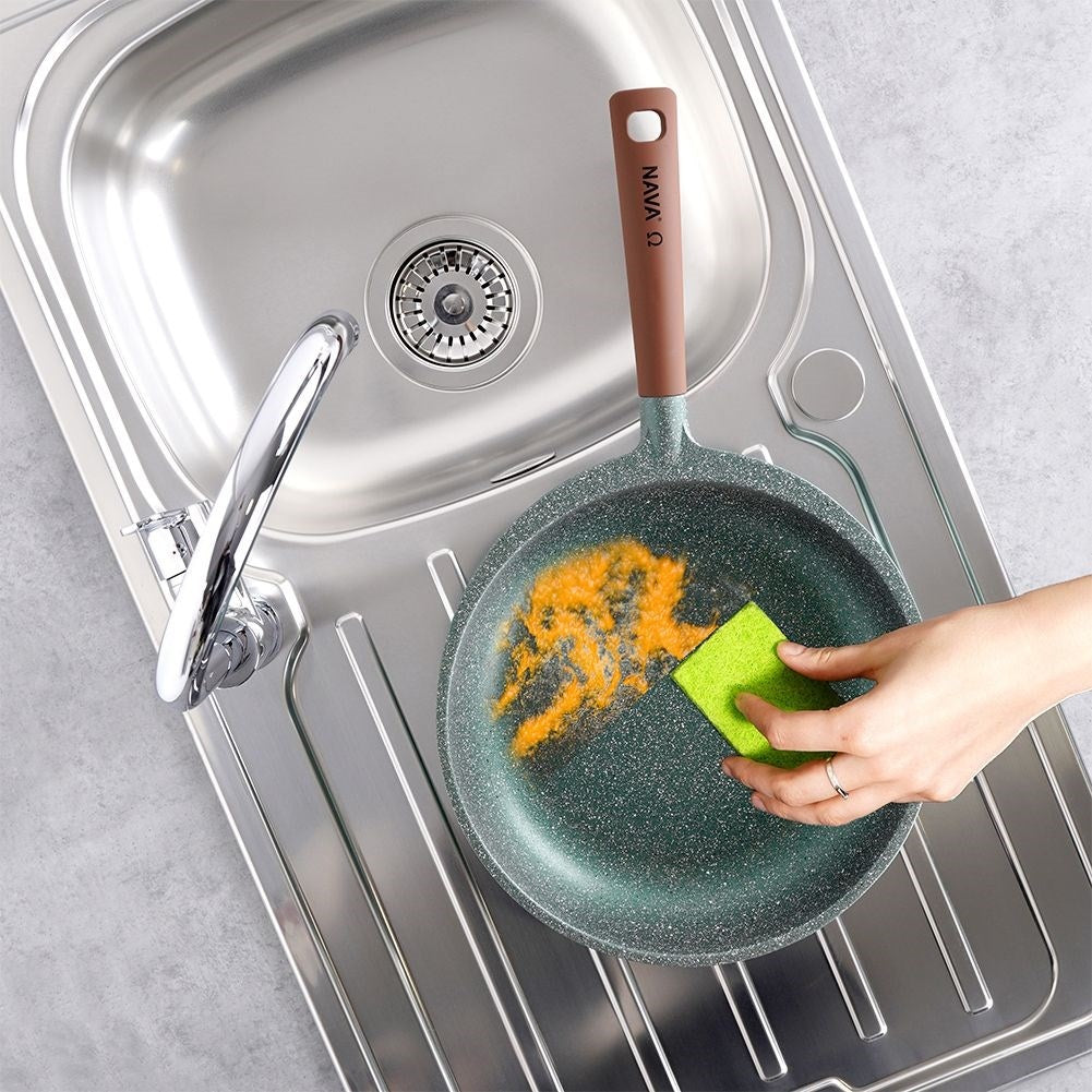 Frying pan with five layers, non-stick, dishwasher safe