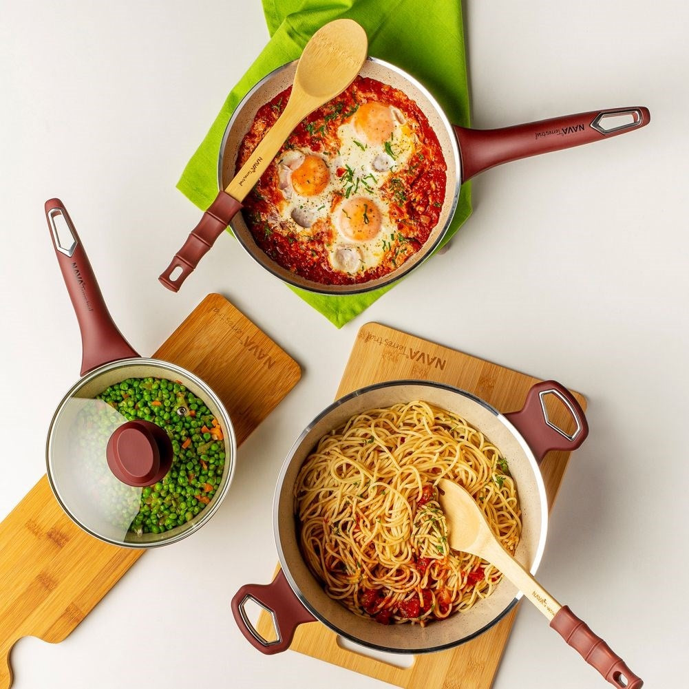 Frying pan with non-stick ceramic coating, dishwasher safe