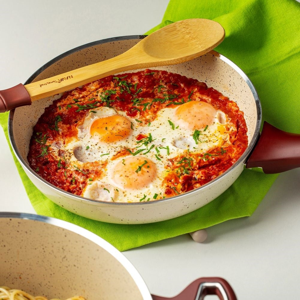 Frying pan with non-stick ceramic coating, dishwasher safe