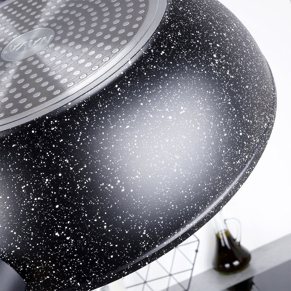 Frying pan with non-stick granite coating and lid