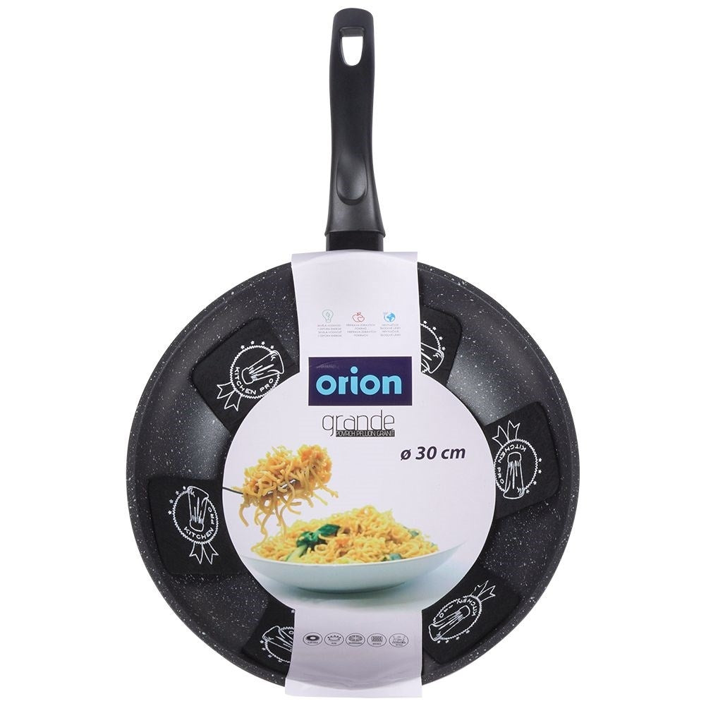 Frying pan with non-stick granite, fits all stoves.