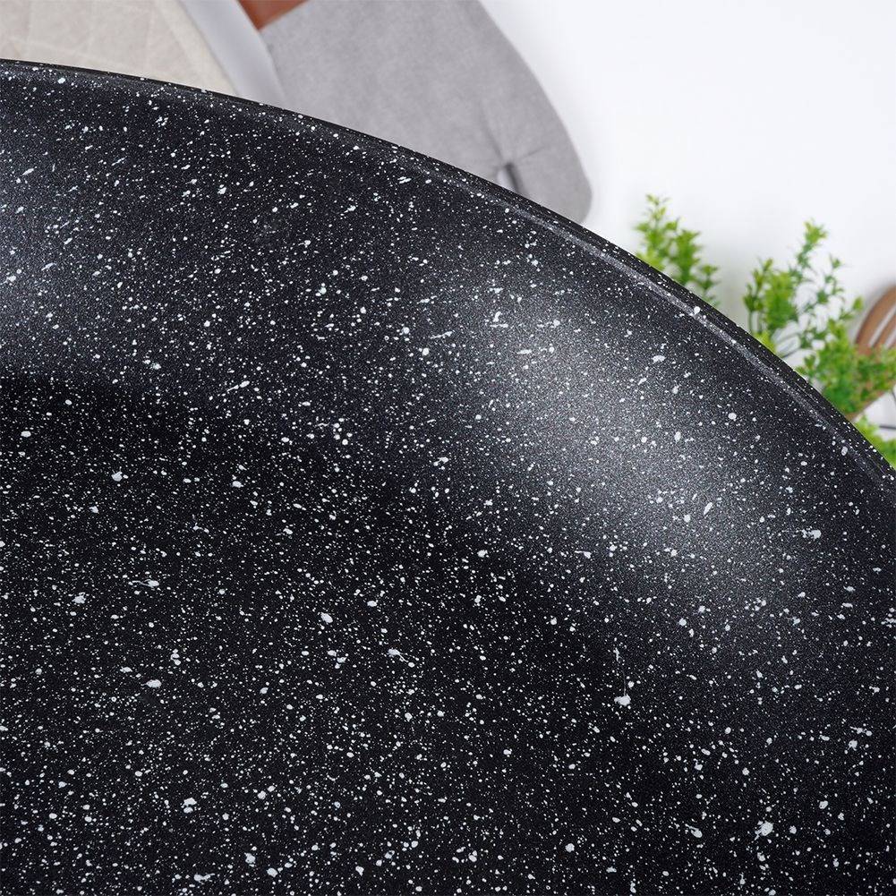 Frying pan with non-stick granite, fits all stoves, dishwasher safe