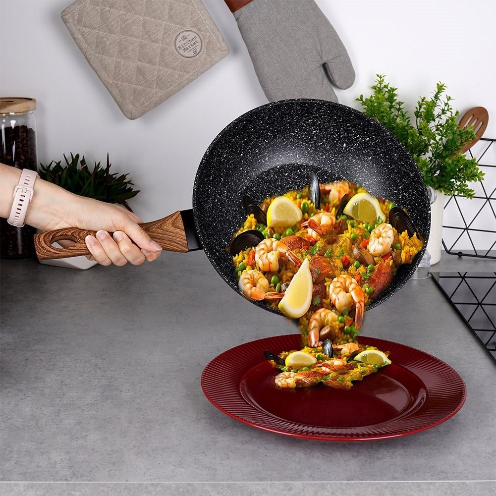 Frying pan with non-stick granite, fits all stoves, dishwasher safe