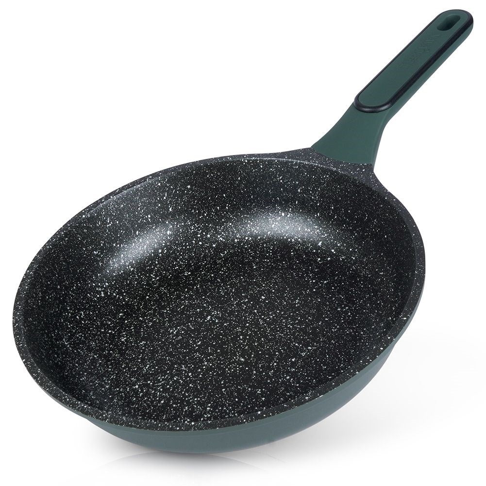 Frying pan with non-stick granite, for all stoves & dishwashers