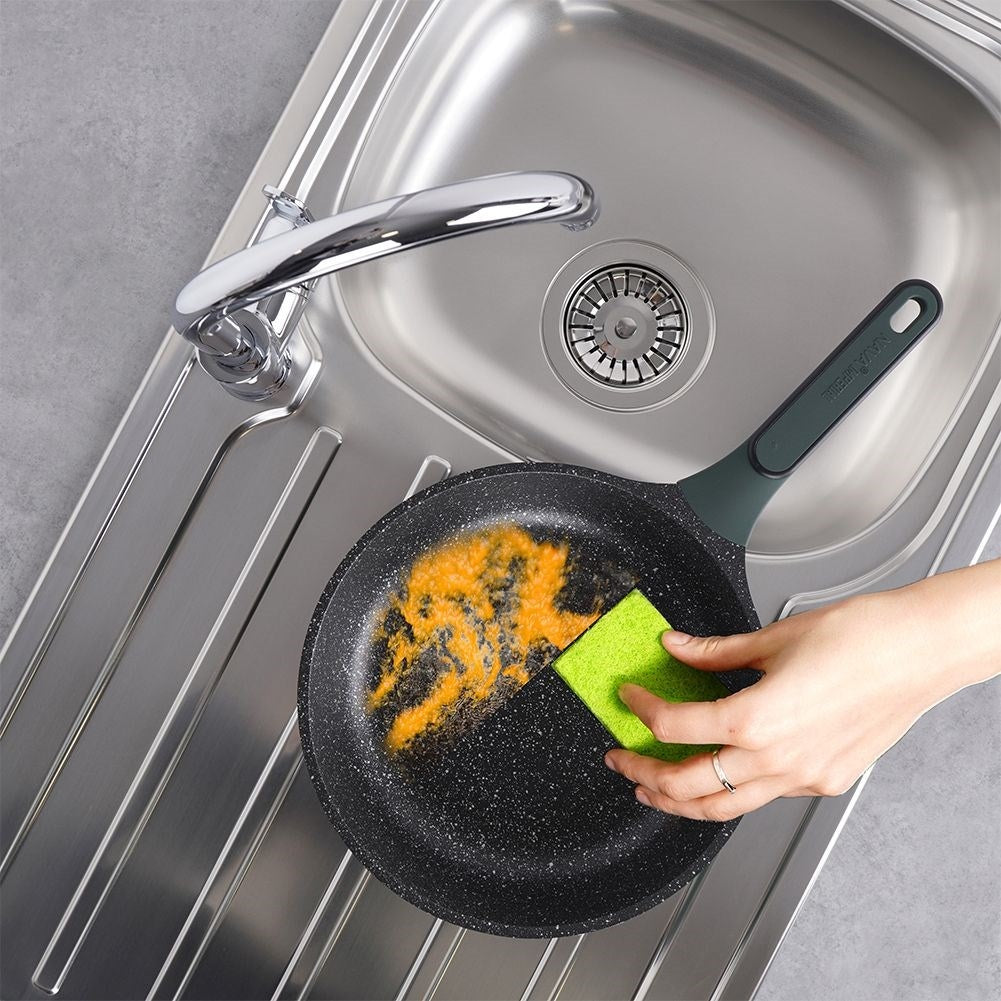 Frying pan with non-stick granite, for all stoves & dishwashers