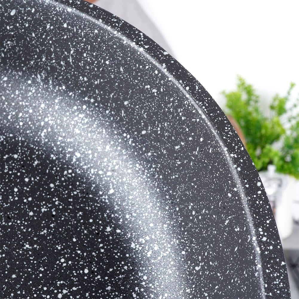 Frying pan with non-stick granite, for all stoves & dishwashers