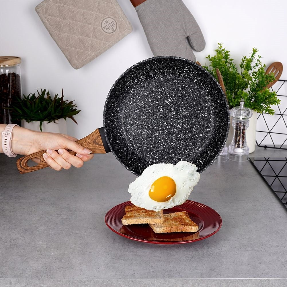Frying pan with non-stick granite, for all stoves, dishwasher safe