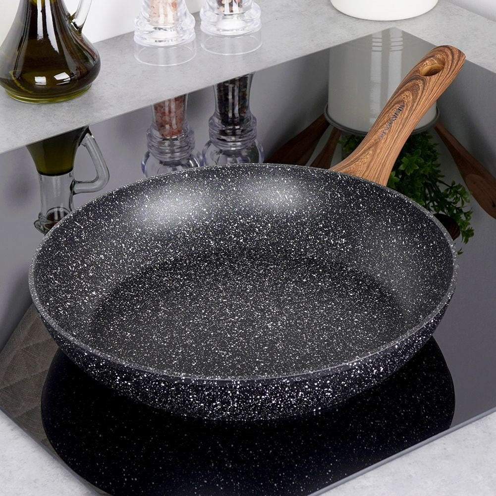 Frying pan with non-stick granite for all stoves, dishwasher safe
