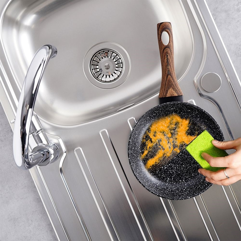 Frying pan with non-stick granite for all stoves, dishwasher safe