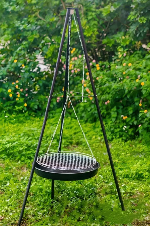 Garden grill Garden fireplace grill with a tripod grate