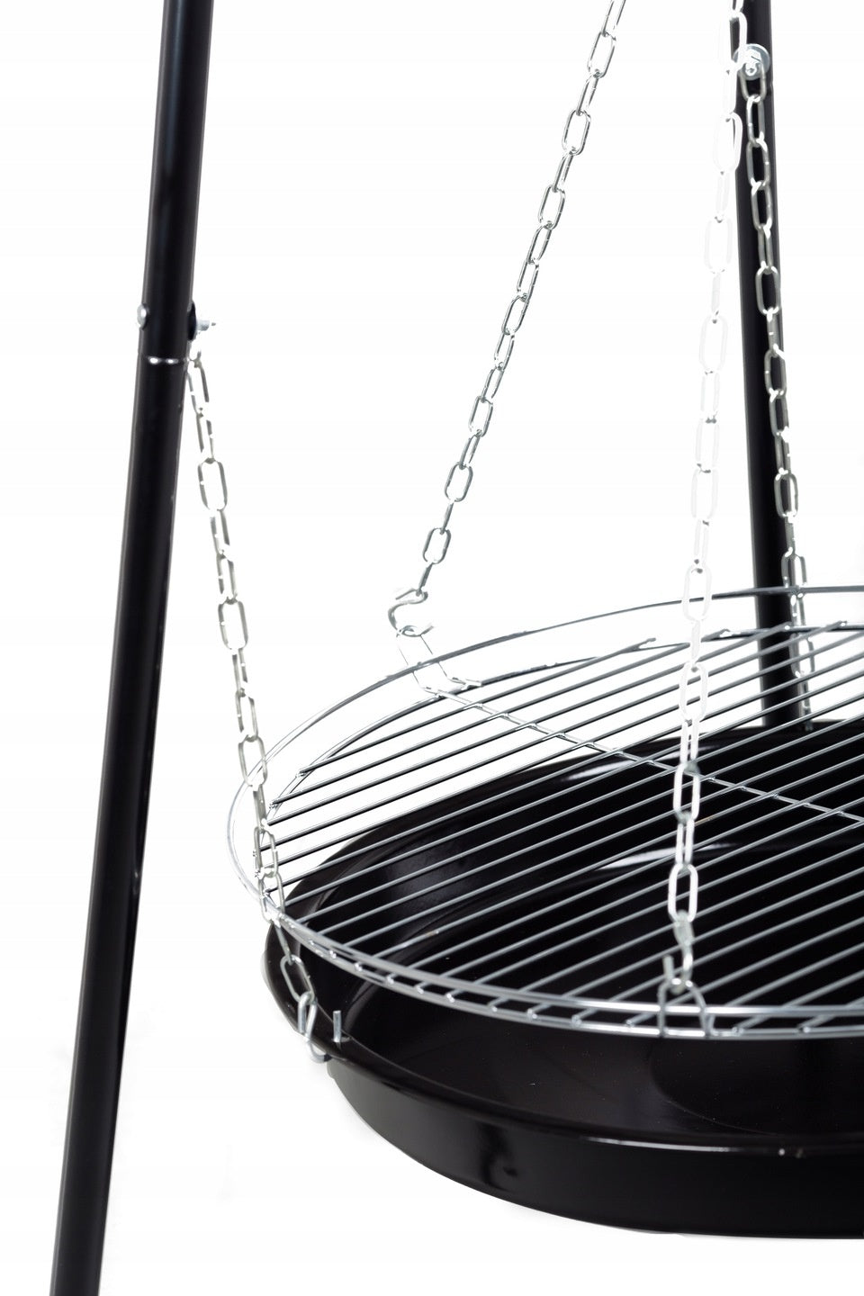 Garden grill Garden fireplace grill with a tripod grate