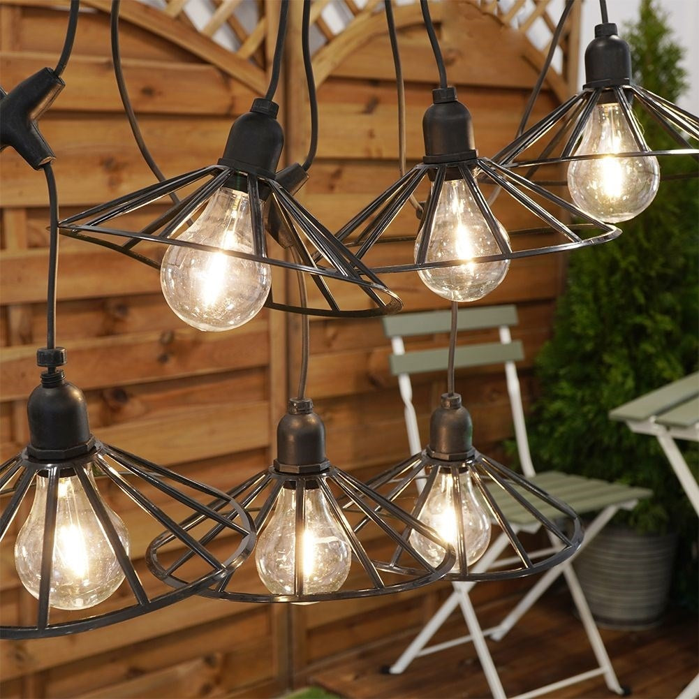 Garden loop with LED lights and timer for outdoor use