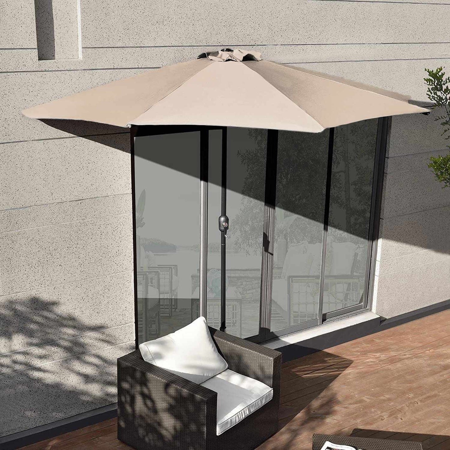 Garden umbrella semi-wall umbrella for the terrace 2.7 m beige