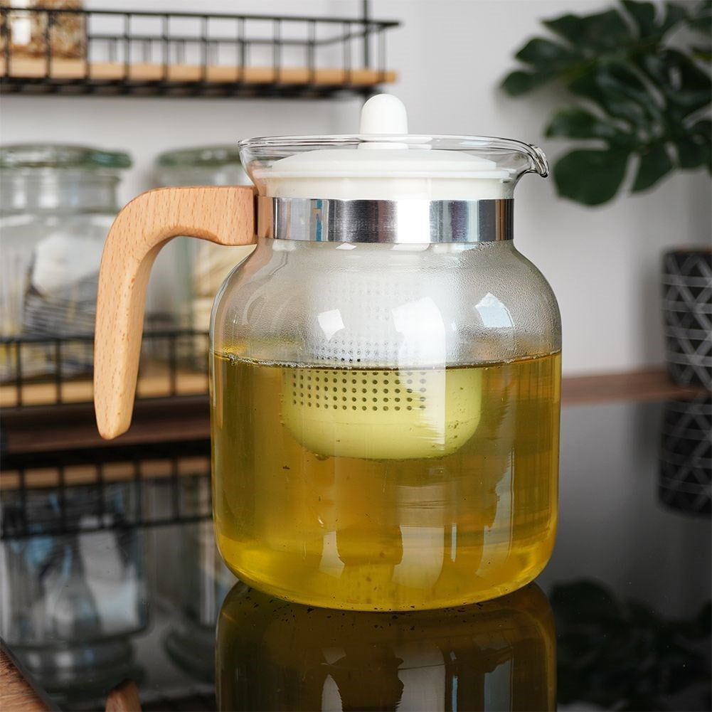 Glass Jug with Removable Infuser, Lid and Wooden Handle