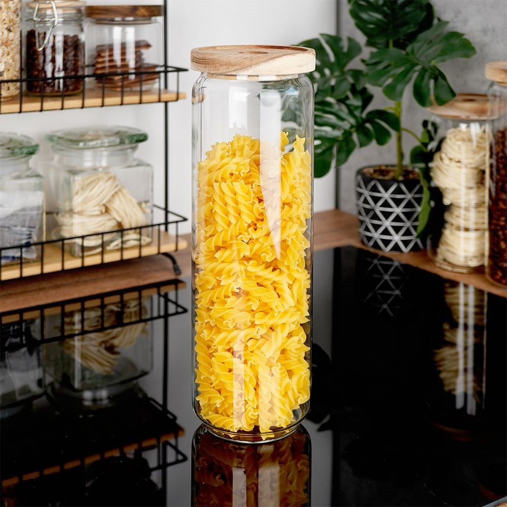 Glass container in borosilicate glass with acacia wood lid
