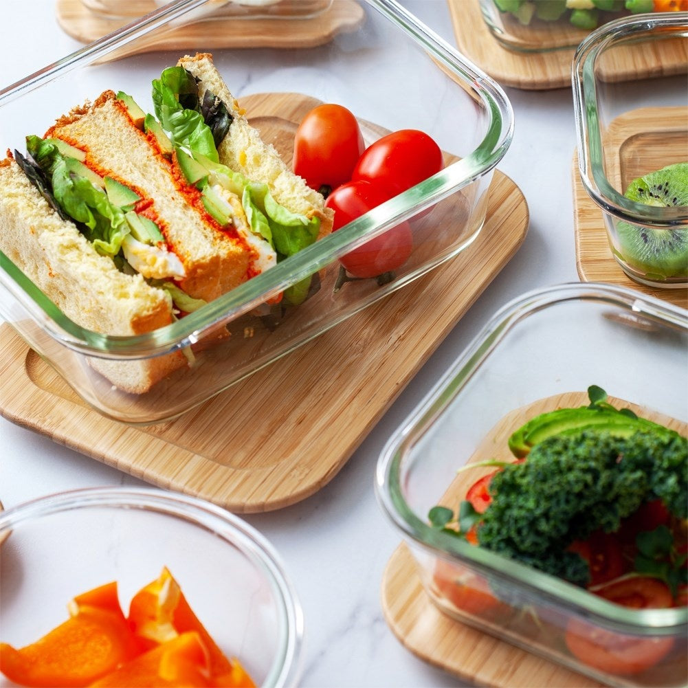 Glass container with bamboo lid and sealing ring for food storage