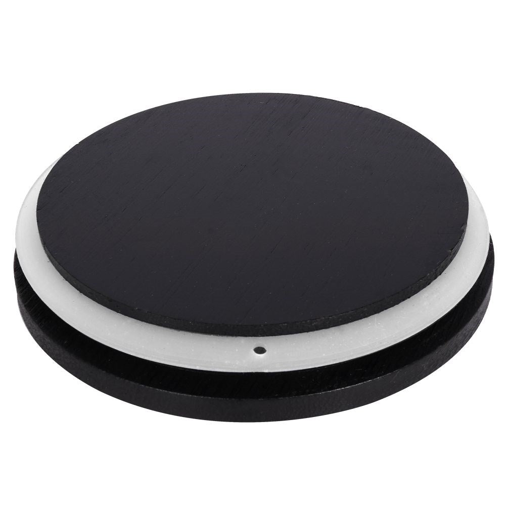 Glass container with bamboo lid and silicone seal