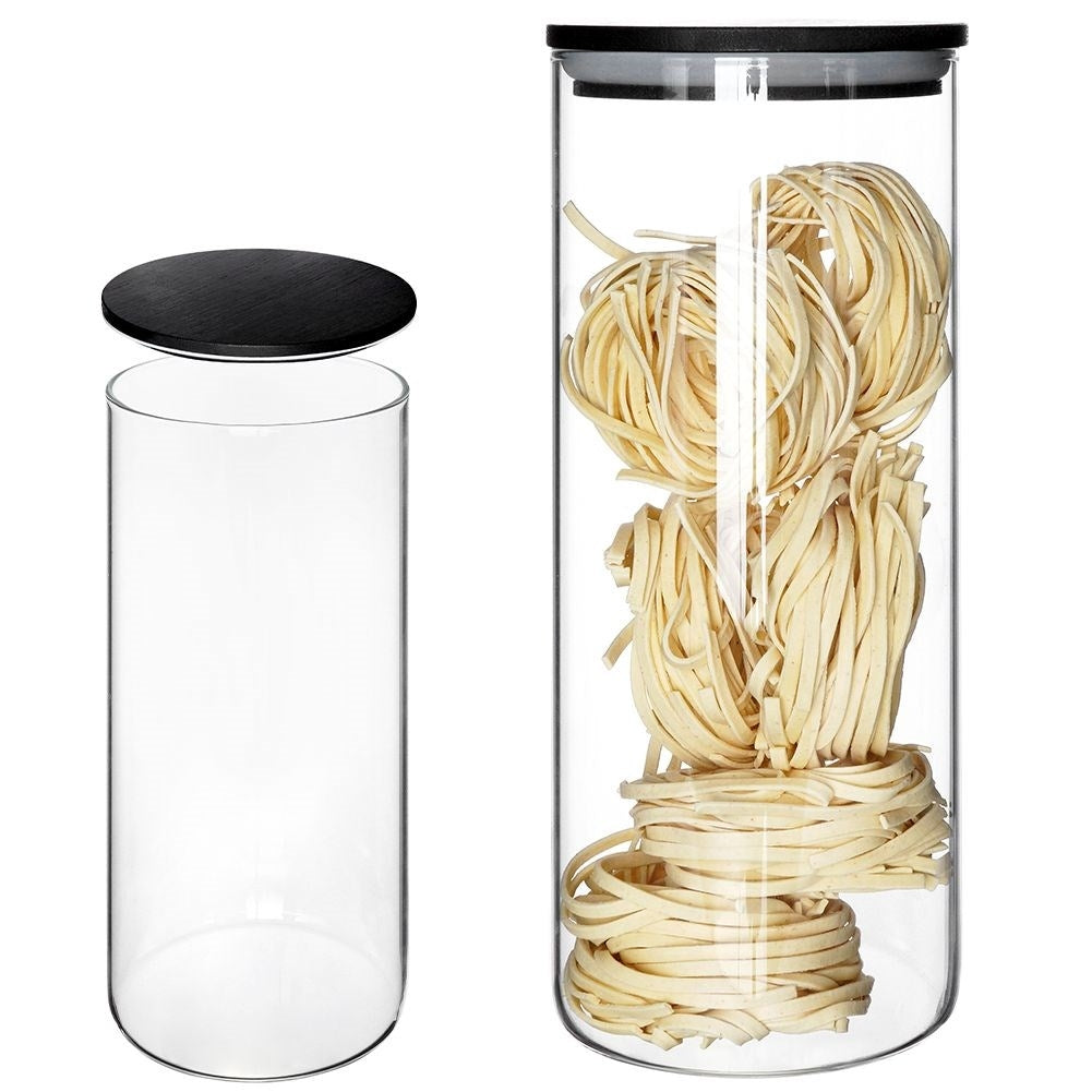Glass container with bamboo lid for food storage