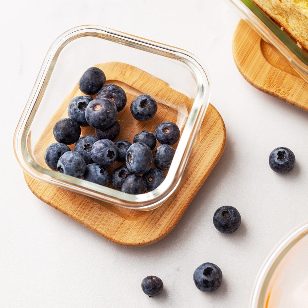 Glass container with bamboo lid for safe food storage