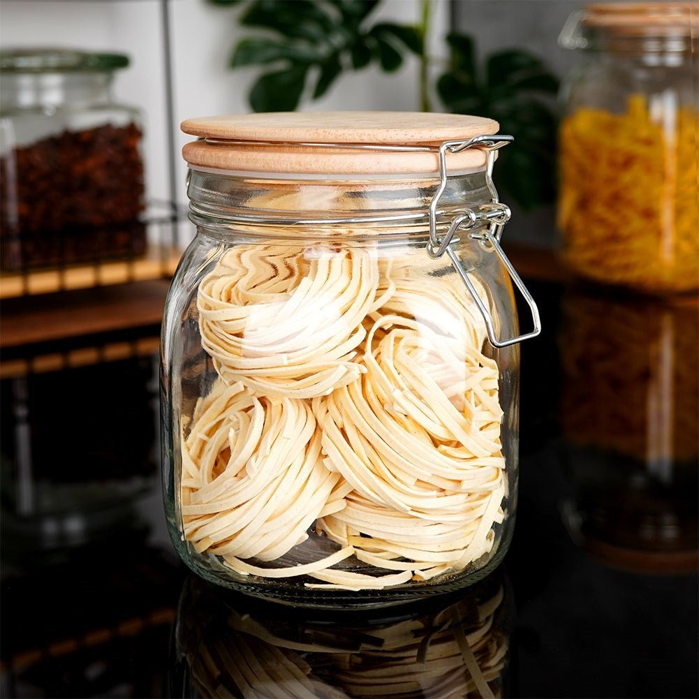 Glass jar 1L with airtight bamboo lid and rubber seal