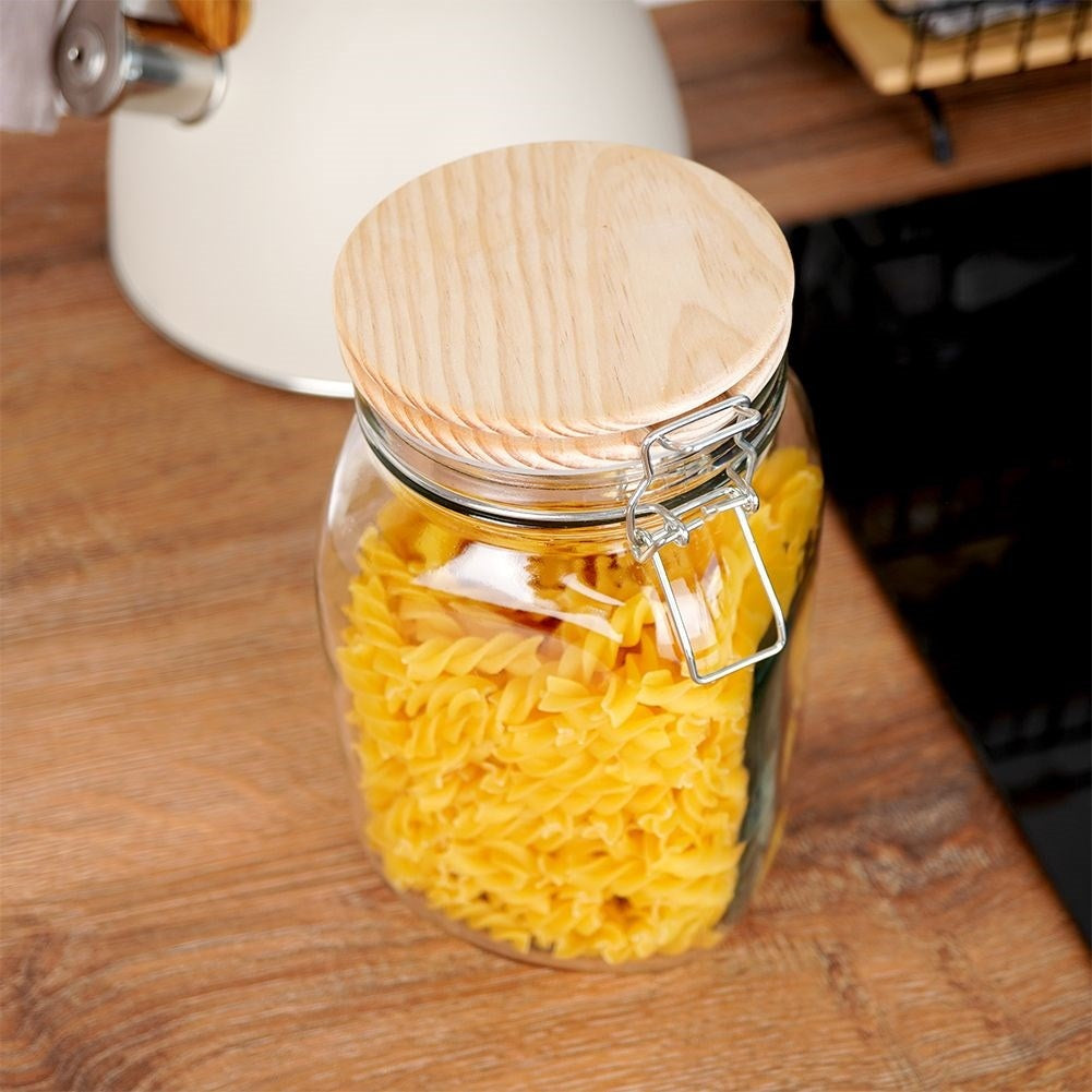 Glass jar with bamboo lid and patent closure, 1.5L