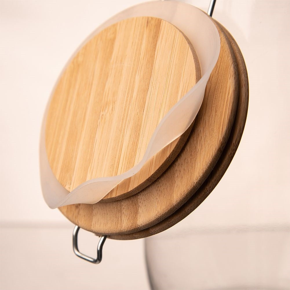 Glass jar with bamboo lid and rubber seal