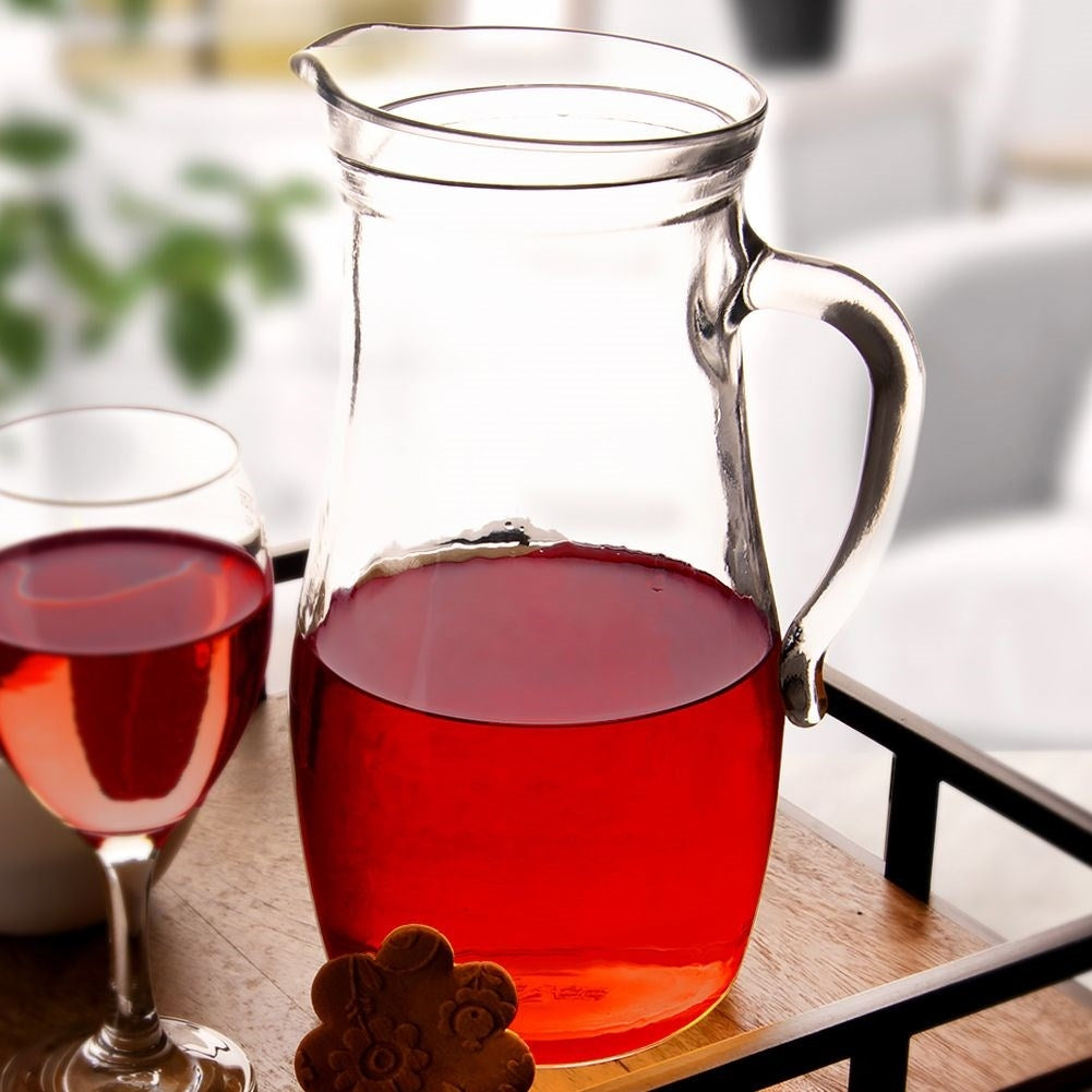 Glass jug for drinks: Water, juice, lemonade, iced tea