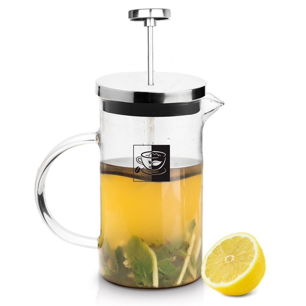Glass maker with strainer for coffee and tea