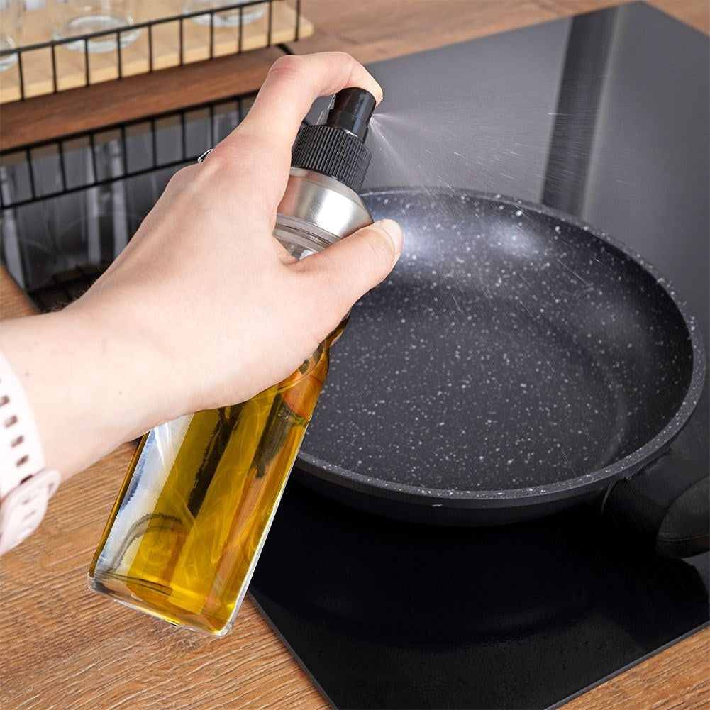 Glass oil mister for even oil distribution when cooking