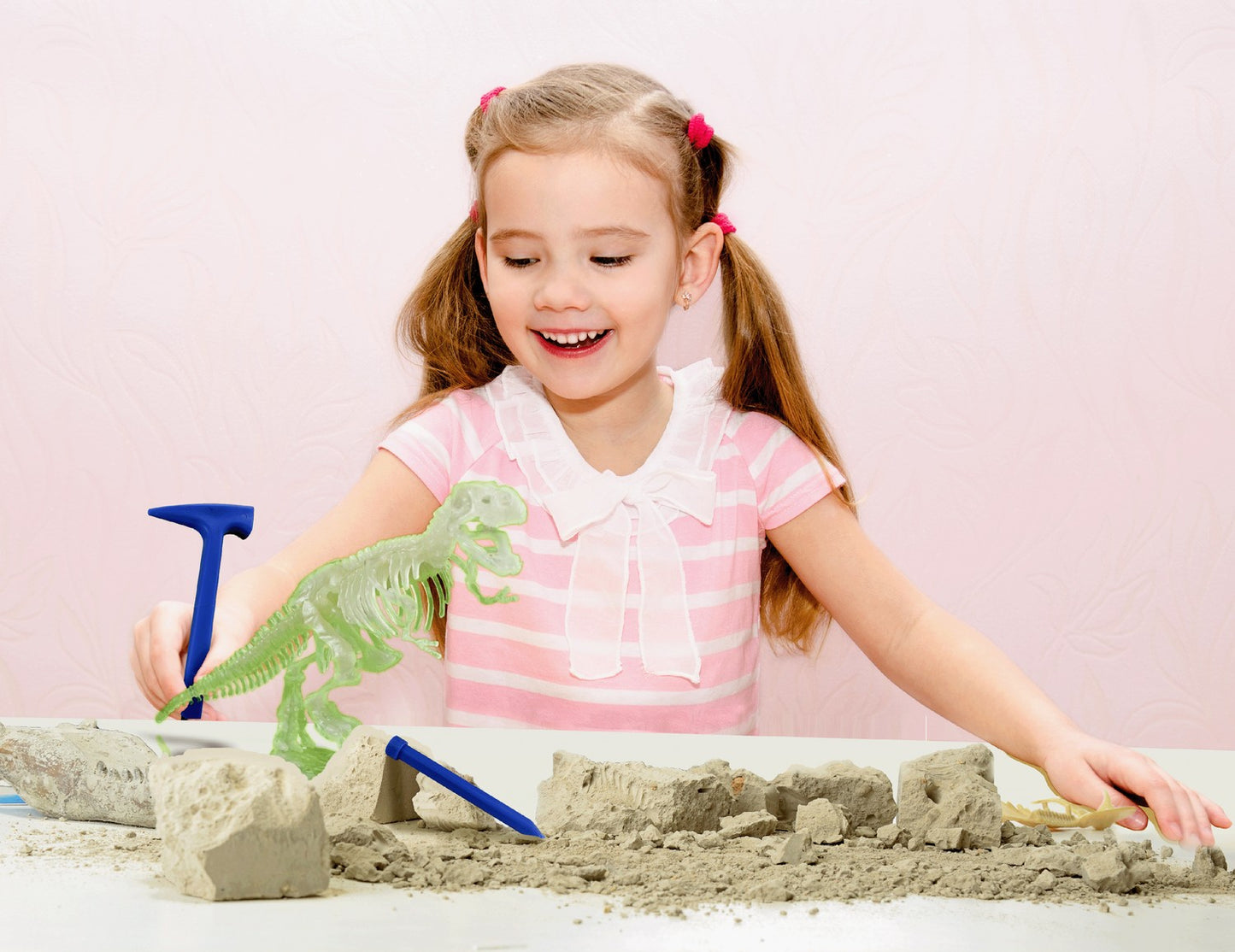 T-Rex Fossil Dig Kit for Kids, Glow in the Dark, 10 Pieces