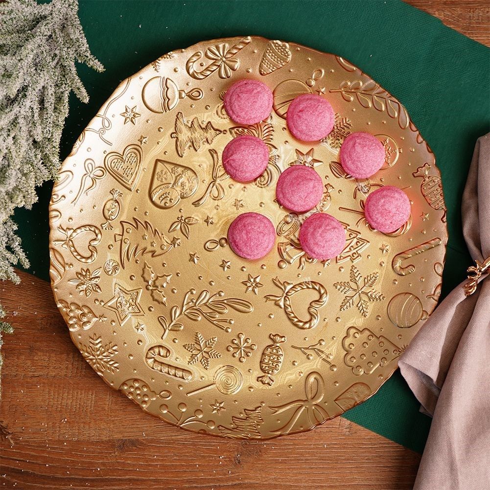 Golden glass plate with Christmas motif - perfect for Christmas goodies