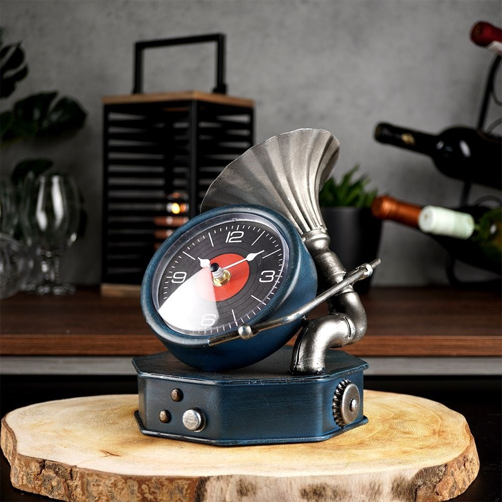 Gramophone clock in iron - unique decoration for the home